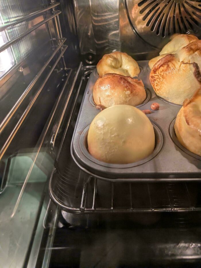 Brits Are Sharing Funny Pics From Their Daily Lives And These 58 Are Simply Exquisite (New Pics) Brits Are Sharing Funny Pics From Their Daily Lives And These 58 Are Simply Exquisite (New Pics)