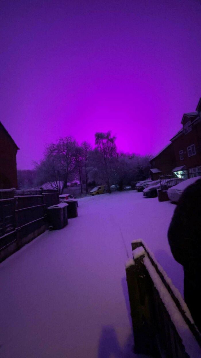 Brits Are Sharing Funny Pics From Their Daily Lives And These 58 Are Simply Exquisite (New Pics) Brits Are Sharing Funny Pics From Their Daily Lives And These 58 Are Simply Exquisite (New Pics)