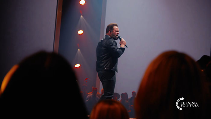 Kid Rock&rsquo;s Alternative Super Bowl Show By Turning Point USA Sparks Backlash Online