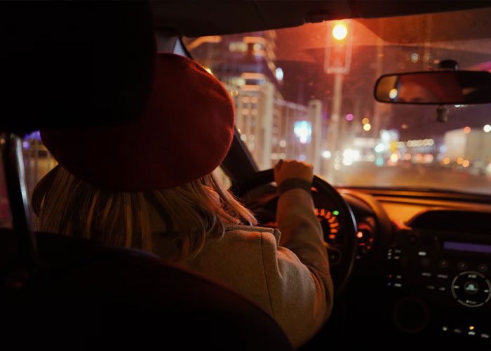 “I Don’t Care”: Woman Kicks Out Mother-In-Law Who Showed Up Uninvited While She Was Sleeping