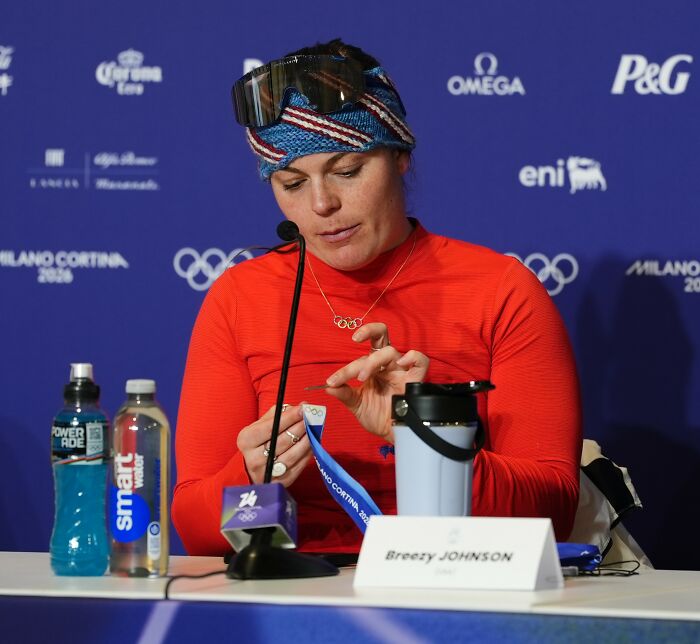 “Ordered From TEMU”: Investigation Launched After Multiple Olympians Reveal Their Medals Broke “Ordered From TEMU”: Investigation Launched After Multiple Olympians Reveal Their Medals Broke