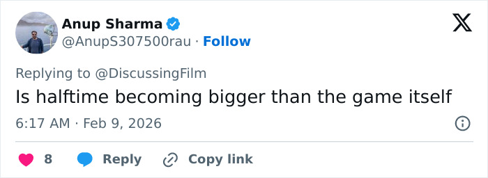 Fans Are Blasting Jessica Alba Over Her Super Bowl Halftime Show Dancing