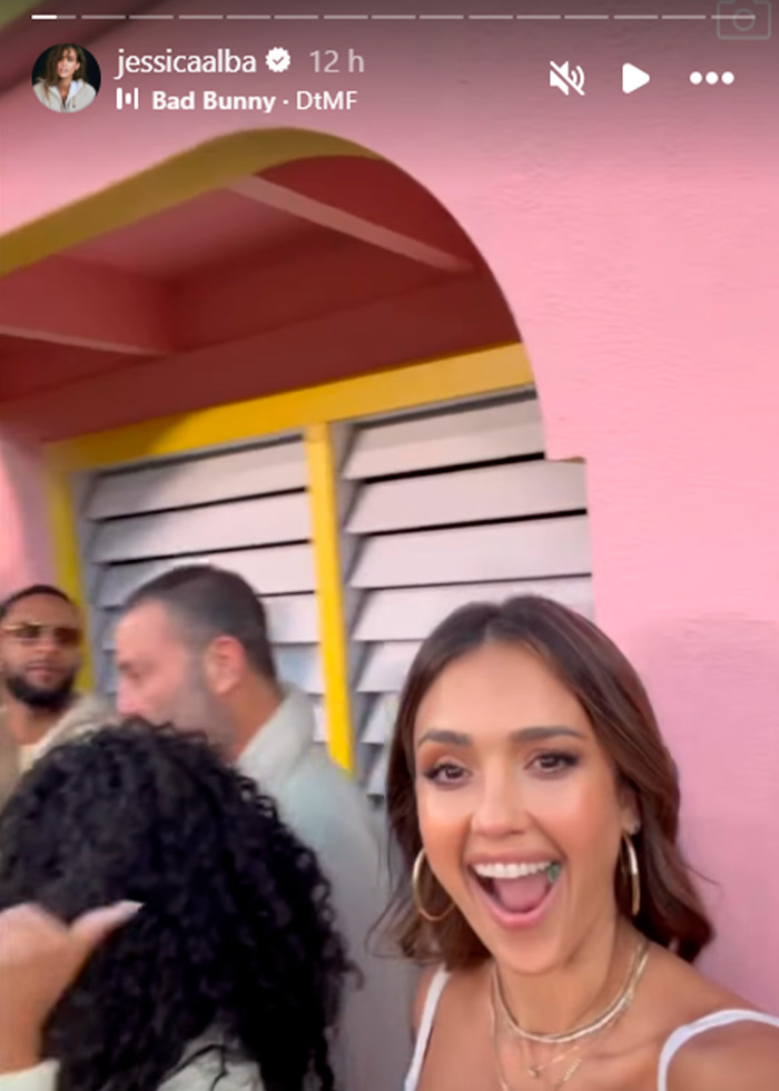 Fans Are Blasting Jessica Alba Over Her Super Bowl Halftime Show Dancing