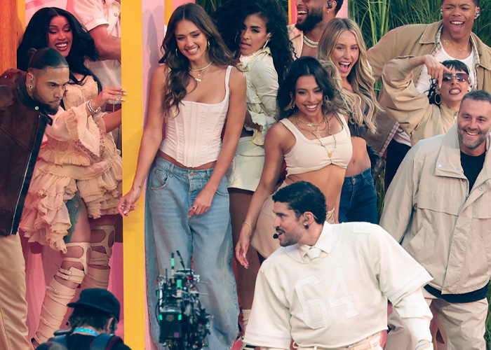 Fans Are Blasting Jessica Alba Over Her Super Bowl Halftime Show Dancing