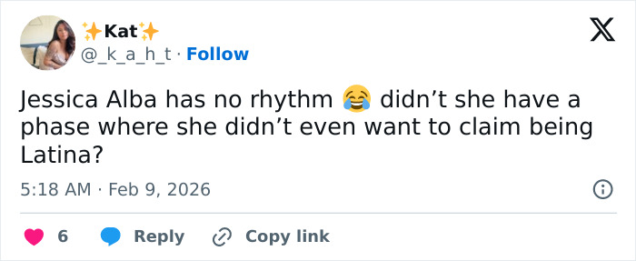 Fans Are Blasting Jessica Alba Over Her Super Bowl Halftime Show Dancing