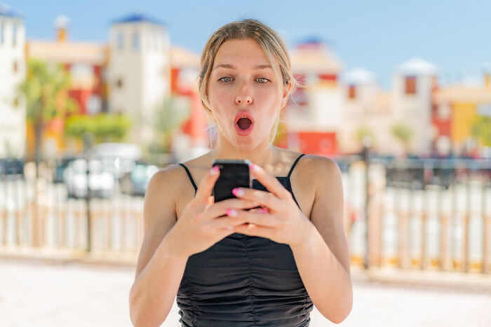 “I Am Still Shocked”: 69 Creepy Moments That Made People Nope Out Of Their Dates