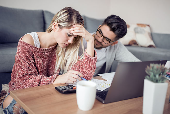 Boyfriend Gives Girlfriend Up To A Year To Fix Finances On Her Own Or He Won’t Marry Her