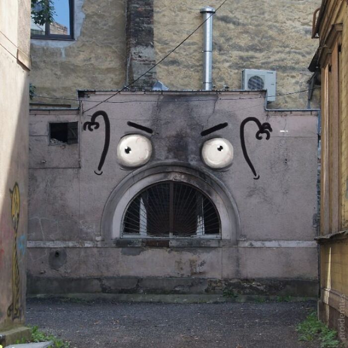 This Artist&rsquo;s Photo Doodles Make The World Look Like It&rsquo;s Secretly Alive (77 Pics)