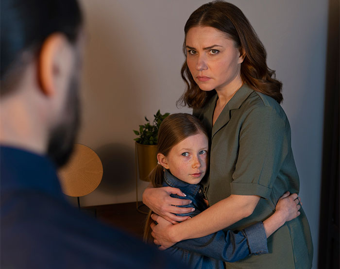 “Always Having An Answer”: 41 Subtle, Surprising And Obvious Signs Of Very Low Intelligence