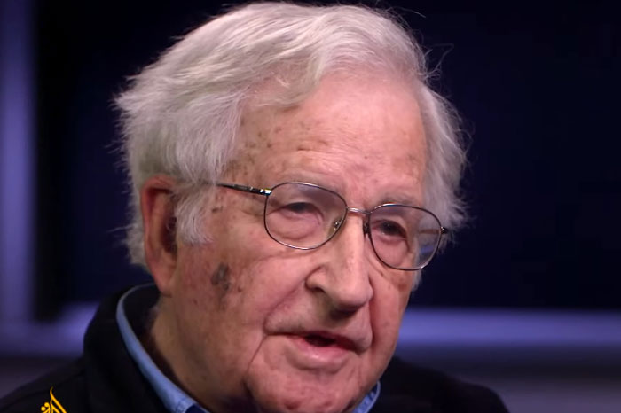 “Beyonc&eacute;”: 57 Celebrities Who Lost Their Fans For Good