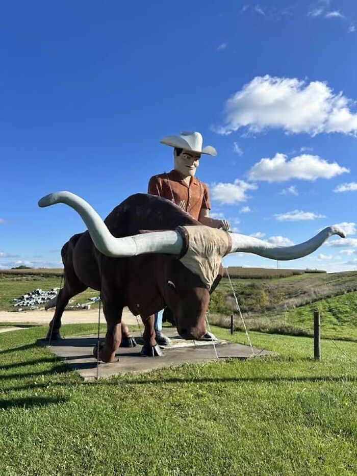 If You Want To See Something New And Quirky In The USA, Here Are 77 Giant Roadside Attractions You Can’t Miss If You Want To See Something New And Quirky In The USA, Here Are 77 Giant Roadside Attractions You Can’t Miss