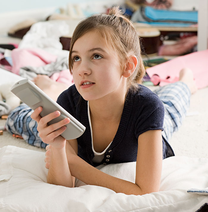 Man’s Marriage On The Rocks After ‘Learning’ He Has A 12YO Daughter: “He Lied To Me For Years”