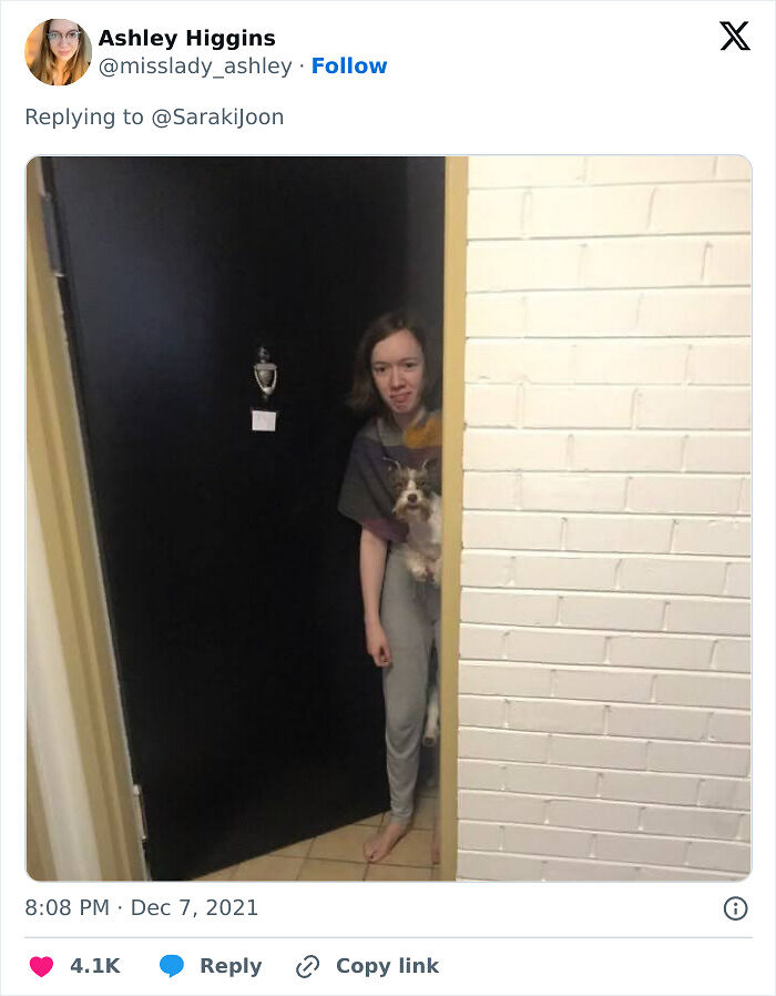 55 Of The Most Hilarious Delivery Confirmation Pics Drivers Sent Out To Customers