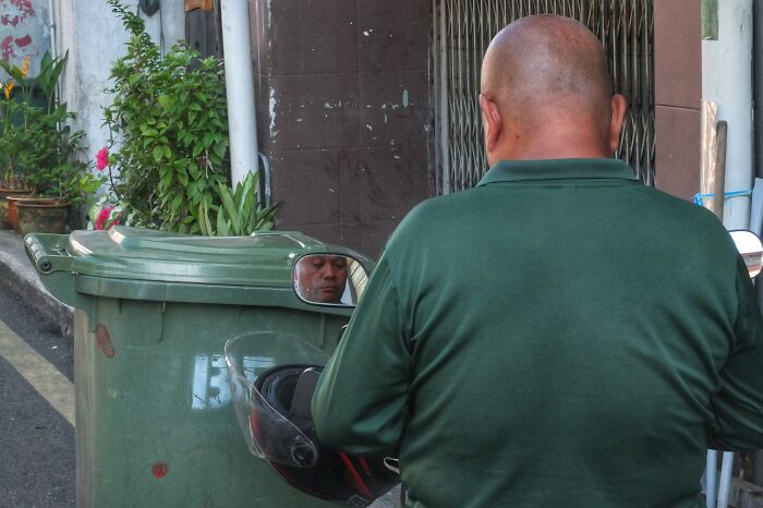 Beware Of The Camera Ambush: I Capture Spontaneous And Funny Street Moments In Malaysia (30 Pics)