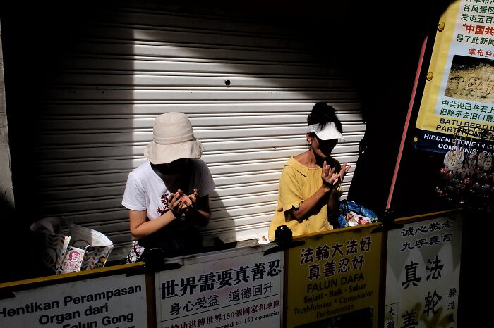 Beware Of The Camera Ambush: I Capture Spontaneous And Funny Street Moments In Malaysia (30 Pics)