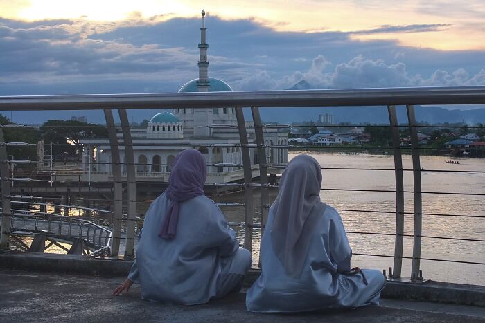 Beware Of The Camera Ambush: I Capture Spontaneous And Funny Street Moments In Malaysia (30 Pics)