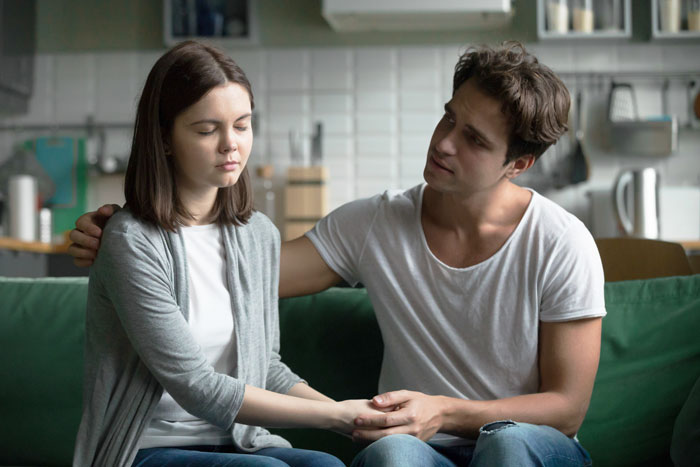 Cheater Breaks GF’s Heart And Vanishes For 1 Year, Keeps Popping Back Into Her Life As She Moves On Cheater Breaks GF’s Heart And Vanishes For 1 Year, Keeps Popping Back Into Her Life As She Moves On