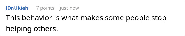 Manipulative Lady Stops Paying Guy To Walk Her Dog, Mad As He Rejects Her Baked Treats “Payment”