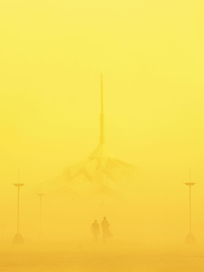 The 2025 International Photography Awards Showcased The World At Its Most Beautiful And Bizarre (74 Pics)