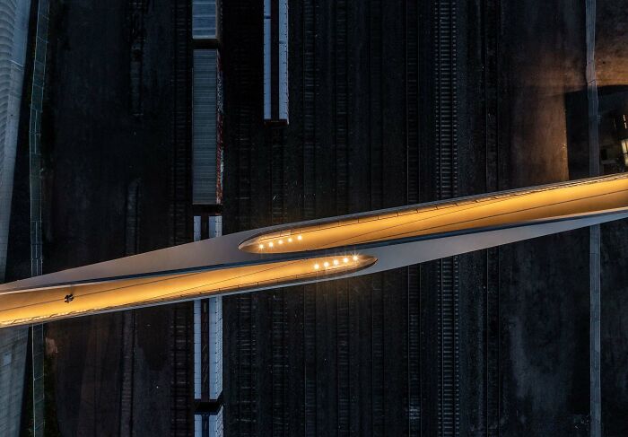 The 2025 International Photography Awards Showcased The World At Its Most Beautiful And Bizarre (74 Pics)