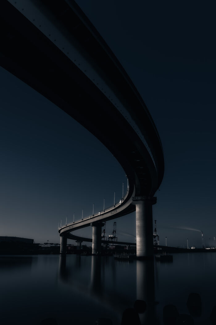 The 2025 International Photography Awards Showcased The World At Its Most Beautiful And Bizarre (74 Pics)