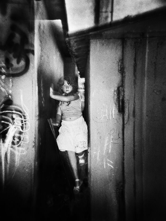 The 2025 International Photography Awards Showcased The World At Its Most Beautiful And Bizarre (74 Pics)