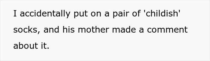 Controlling Guy Hates GF&rsquo;s Colorful Work Socks, She Demands Replacements After He Trashes Them