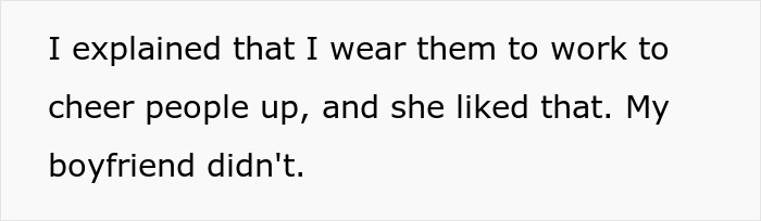 Controlling Guy Hates GF&rsquo;s Colorful Work Socks, She Demands Replacements After He Trashes Them