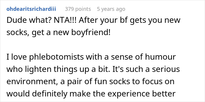 Controlling Guy Hates GF&rsquo;s Colorful Work Socks, She Demands Replacements After He Trashes Them