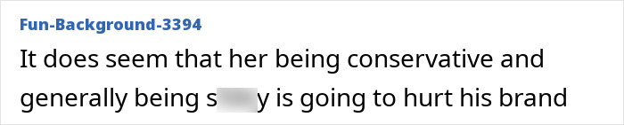 Body Language Expert Exposes Kim Kardashian And Lewis Hamilton’s “Tightly Controlled” Moves