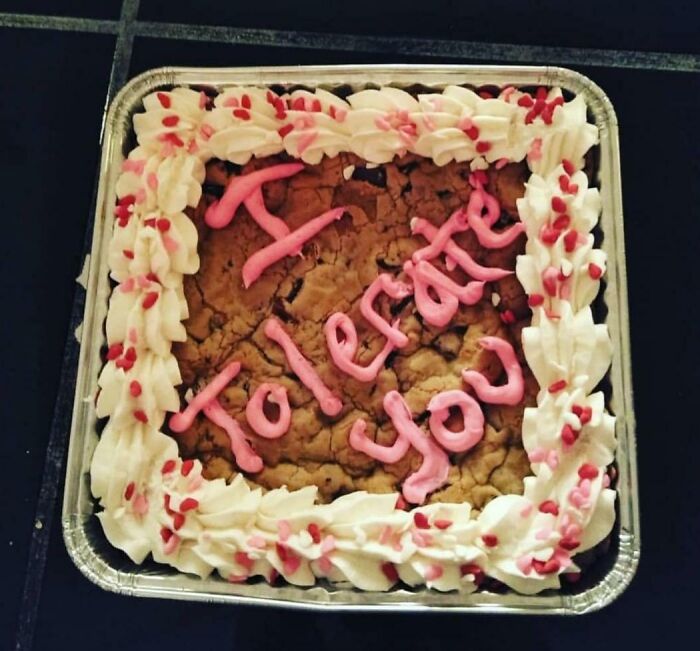 45 Ridiculously Funny Valentine&rsquo;s Day Gifts That Show True Love Means Making Each Other Laugh