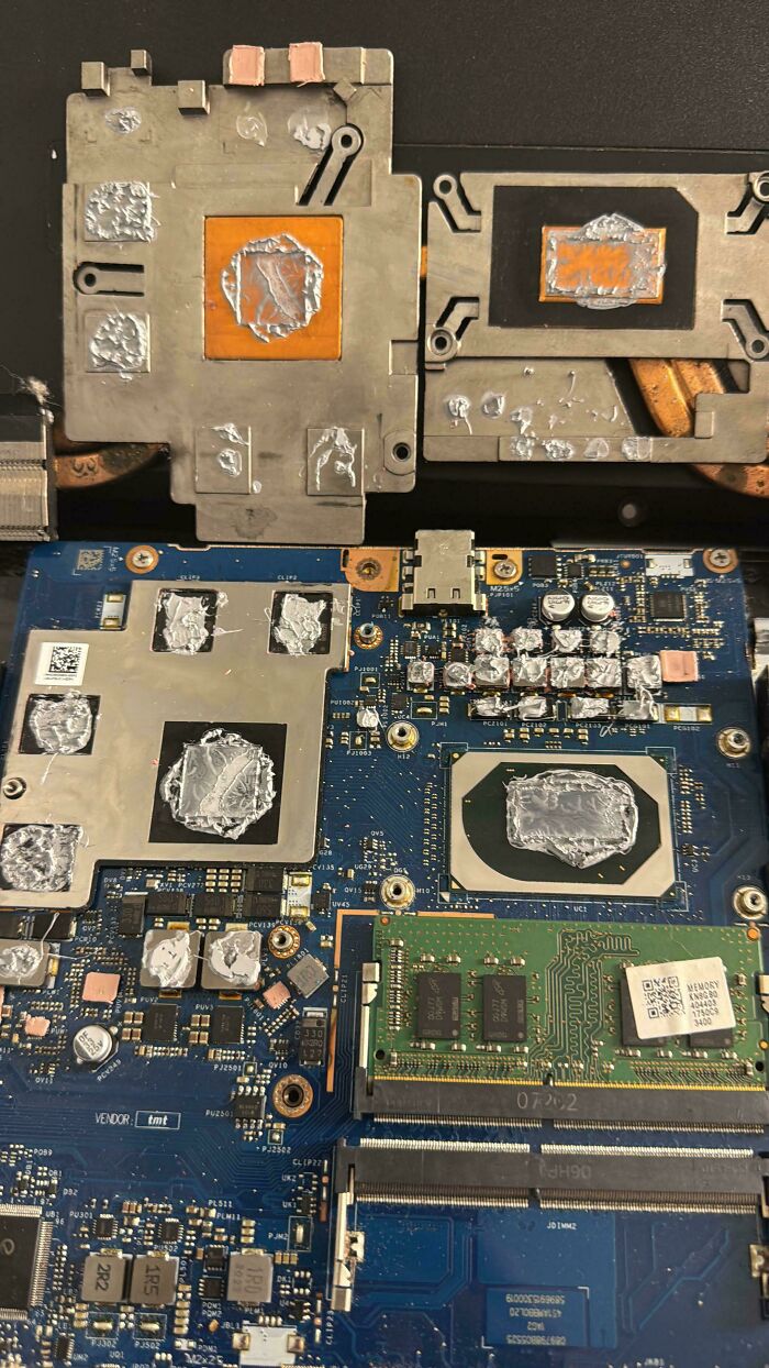 71 Times Tech Support Workers Wish They Had Chosen A Different Profession (New Pics) 71 Times Tech Support Workers Wish They Had Chosen A Different Profession (New Pics)