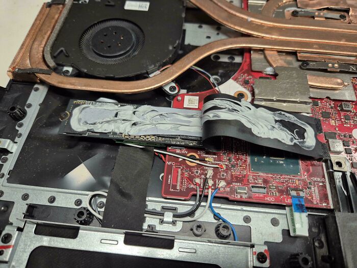 71 Times Tech Support Workers Wish They Had Chosen A Different Profession (New Pics) 71 Times Tech Support Workers Wish They Had Chosen A Different Profession (New Pics)