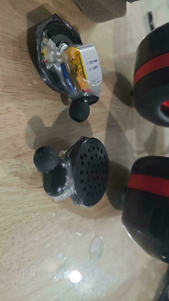 71 Times Tech Support Workers Wish They Had Chosen A Different Profession (New Pics) 71 Times Tech Support Workers Wish They Had Chosen A Different Profession (New Pics)