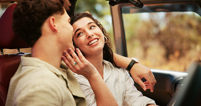 Socialite GF Mutes Music For Hours To Chat, BF Locks Her Out, And She Melts Down