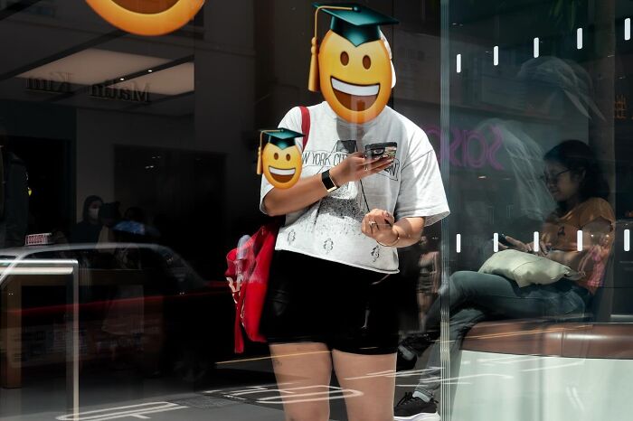 Lucky Coincidences: 30 Perfectly Timed Pictures Taken By Edas Wong (New Pics)