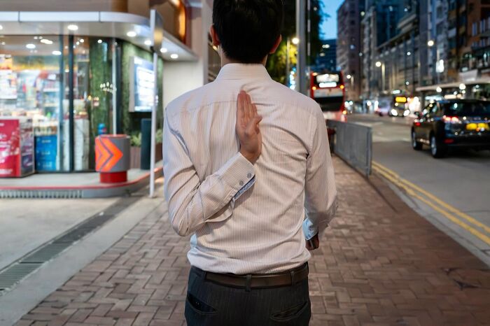 Lucky Coincidences: 30 Perfectly Timed Pictures Taken By Edas Wong (New Pics)