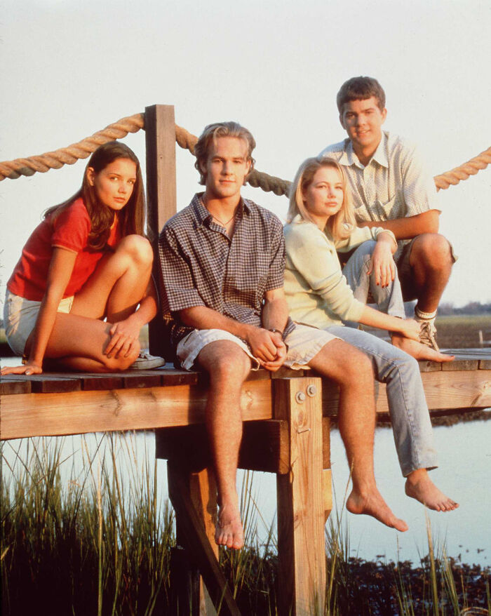 “Cringy”: Viral Dawson’s Creek Scene Sparks Debate After James Van Der Beek’s Passing