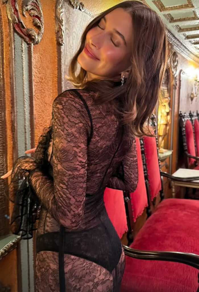 “Wearing Lingerie”: Hailey Bieber’s Outfit For ‘Wuthering Heights’ Premiere Sparks Backlash