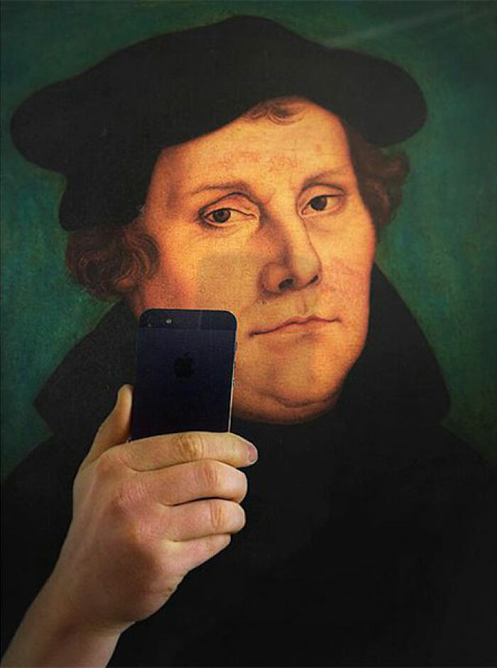 17 Museum Portraits That Look Like They&rsquo;re Mid-Selfie As Shared On This Page