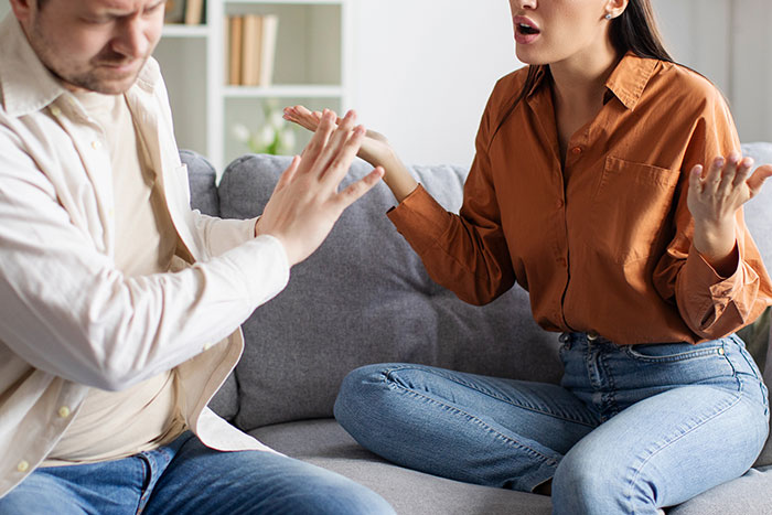 Married Man Texts Woman He Loved 15 Years Ago, Tells Wife &ldquo;Don’t Freak Out&rdquo;