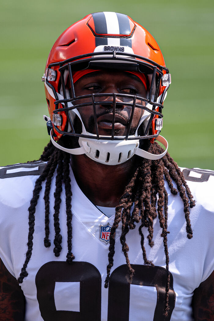 Celebrity Birthdays Today, February 14, 2026