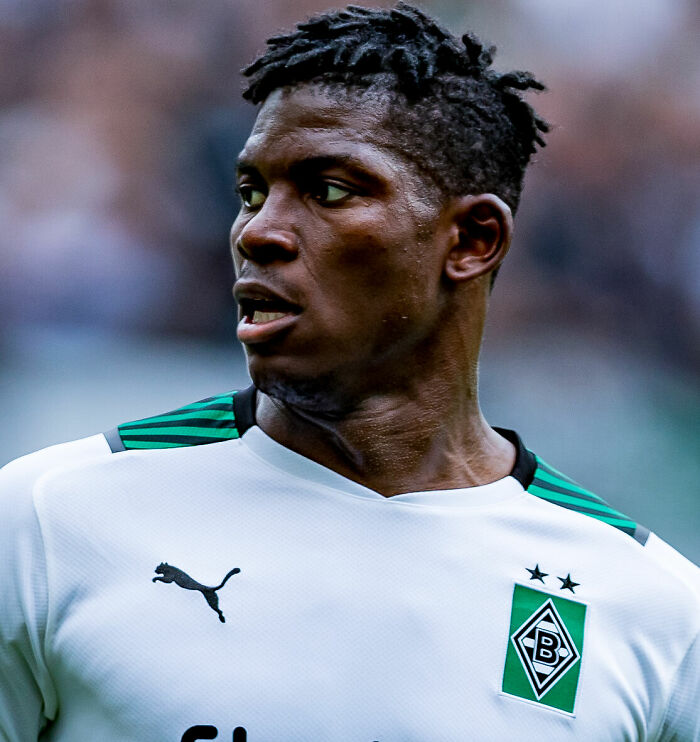 Celebrity Birthdays Today, February 14, 2026