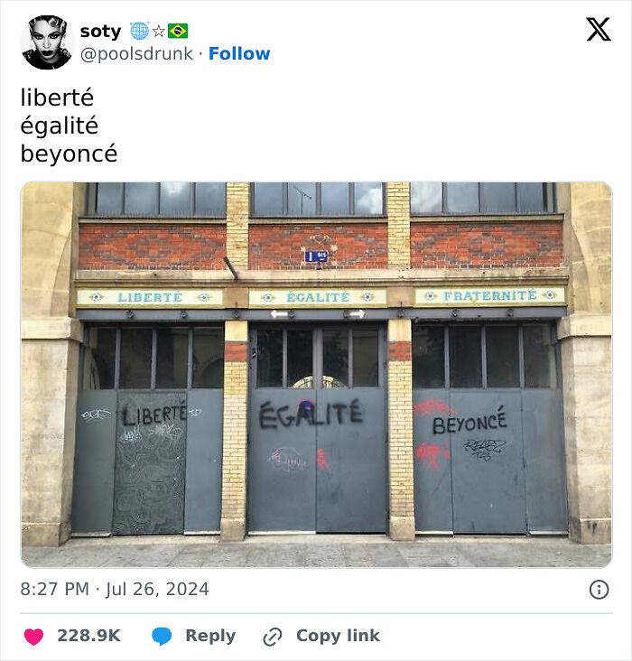 40 Random Tweets That Have No Business Being So Funny 40 Random Tweets That Have No Business Being So Funny