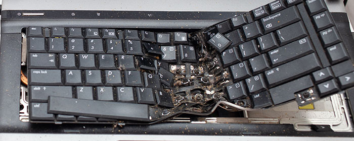 “She Was Arrested”: 64 Coworkers That Became Legends For All The Wrong Reasons