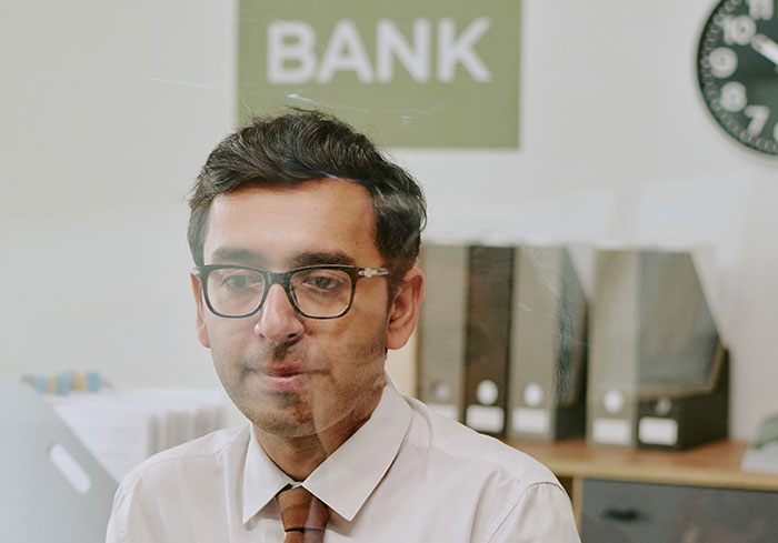 “She Was Arrested”: 64 Coworkers That Became Legends For All The Wrong Reasons