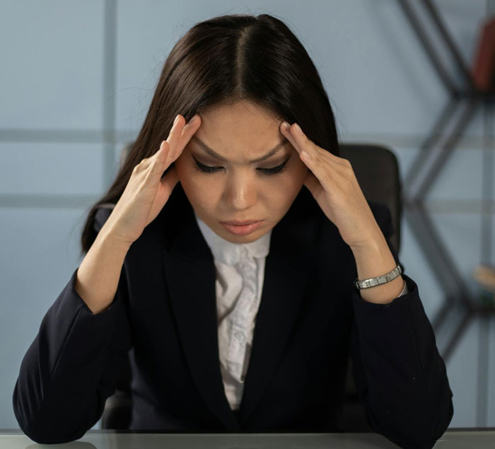 Nurse Finds MIL On A Secret Date, Can’t Tell Anyone Because Of HIPAA: “Stressing Me Out So Badly”