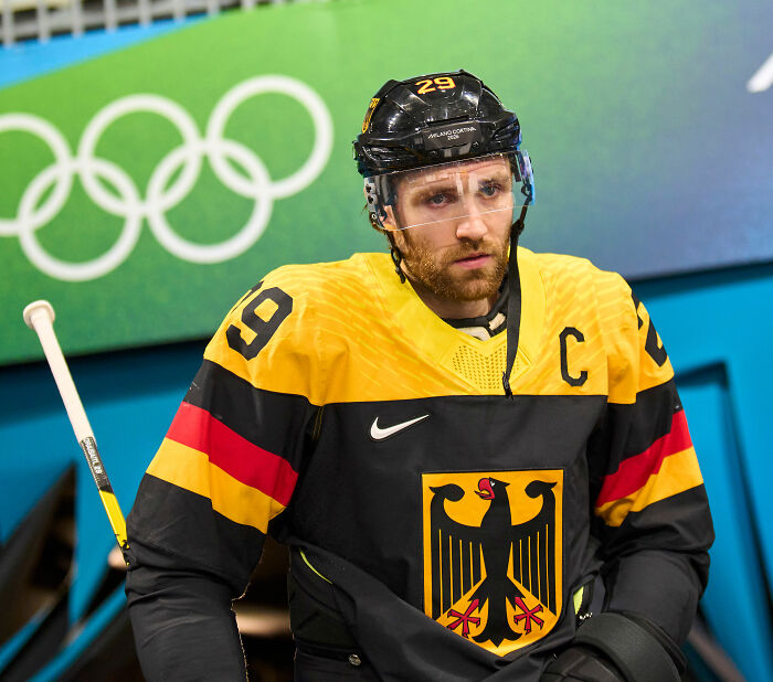 Hot-Mic Moment Between Olympic Hockey Rivals Sparks Comparisons To Viral Show ‘Heated Rivalry’