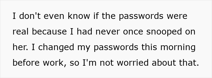 GF Insists BF Buys Her 2nd Phone For “Personal Use,” People Online Try To Guess What It May Be For GF Insists BF Buys Her 2nd Phone For “Personal Use,” People Online Try To Guess What It May Be For