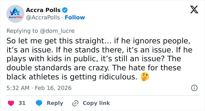 Video Of Michael Jordan Touching Young Fan At Daytona 500 Sparks Heated Debate Video Of Michael Jordan Touching Young Fan At Daytona 500 Sparks Heated Debate